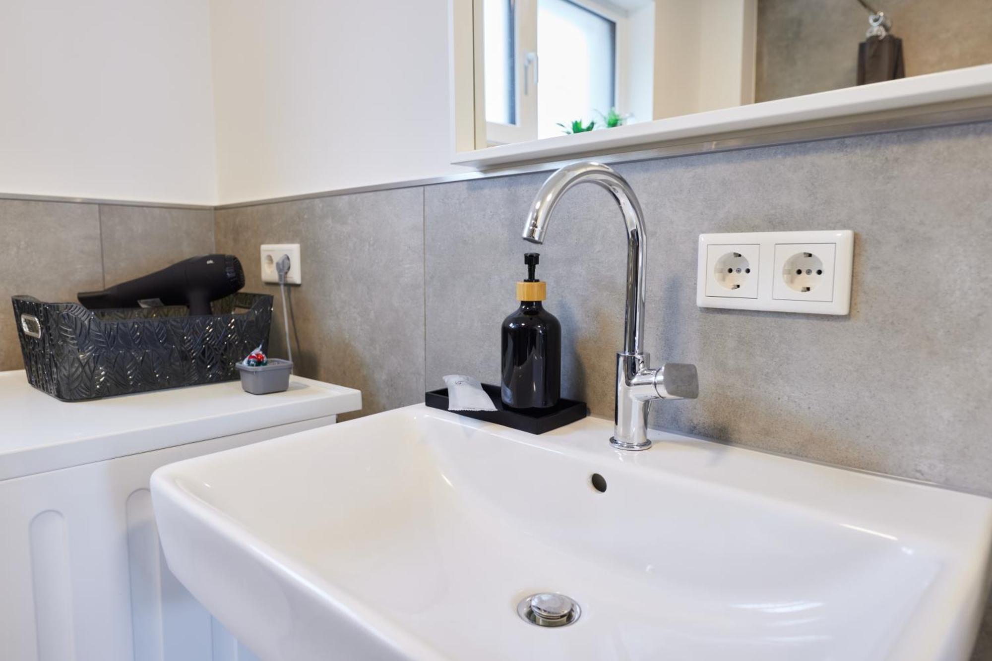 Homeme 1 I Zentral I Netflix I Kueche I Parkplatz I Kliniknah Bad Oeynhausen Exterior foto